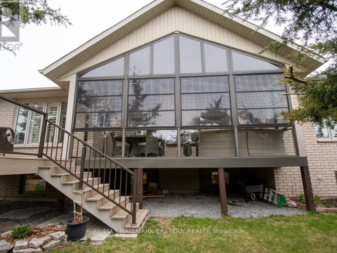 19 MARINA DRIVE, Pigeon Lake