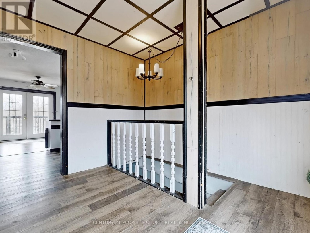 156 MAIN STREET W, 
