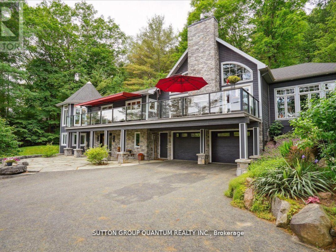 167 Santas Village Road, Muskoka 