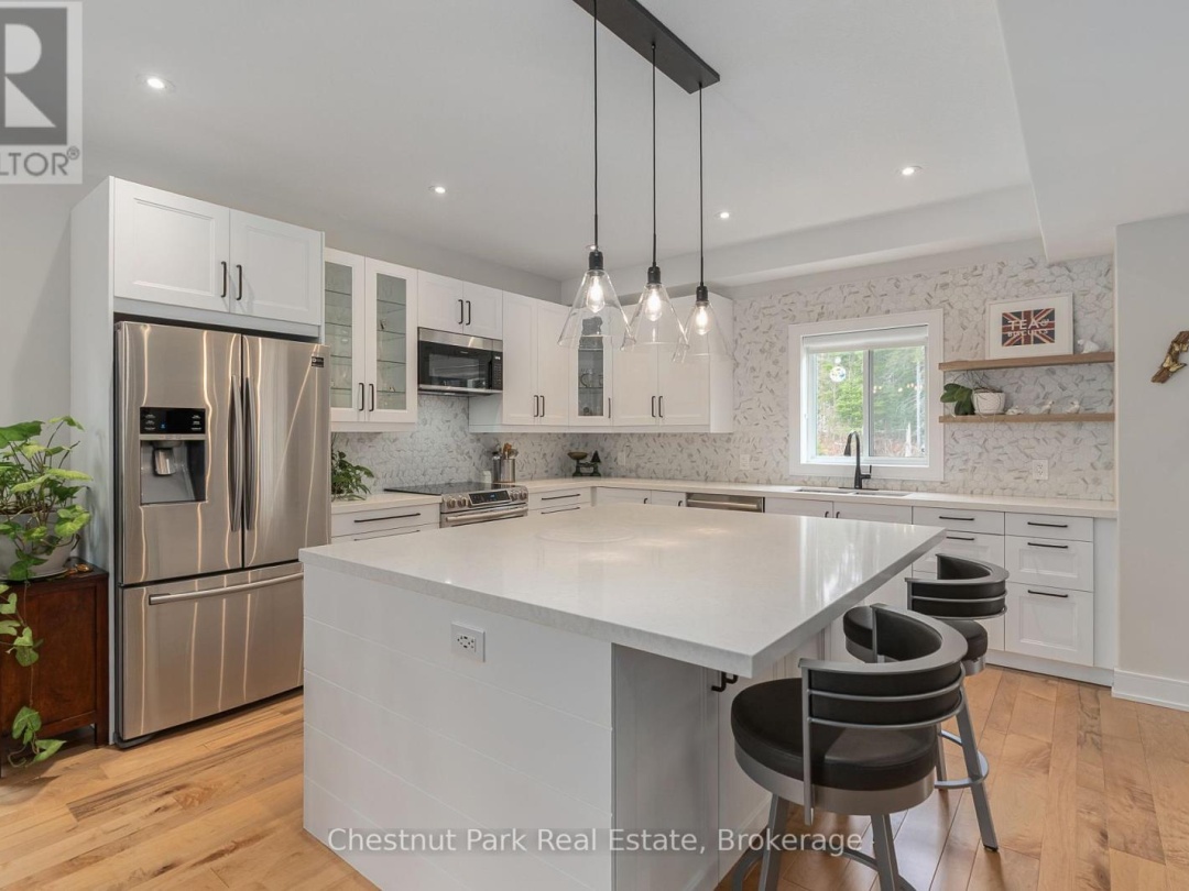 76 SELKIRK DRIVE, Huntsville (Chaffey)