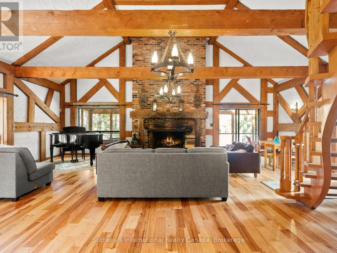 88 CAUSEWAY ROAD, Gibson Lake