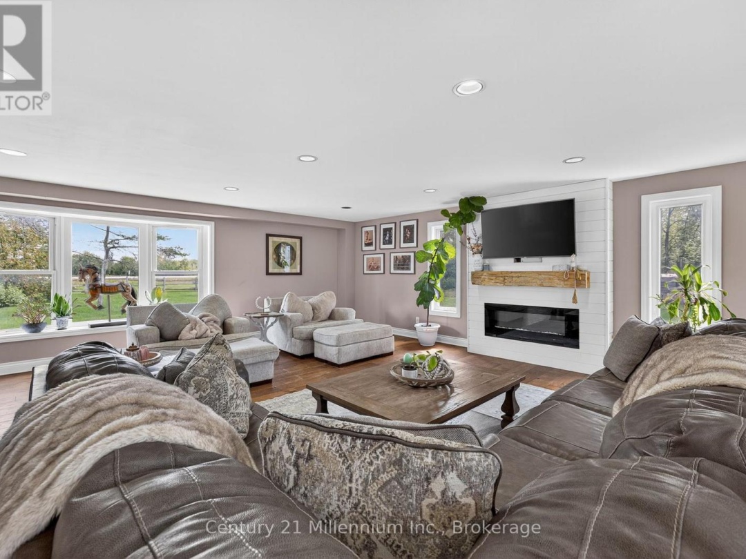 28650 HWY 12, 