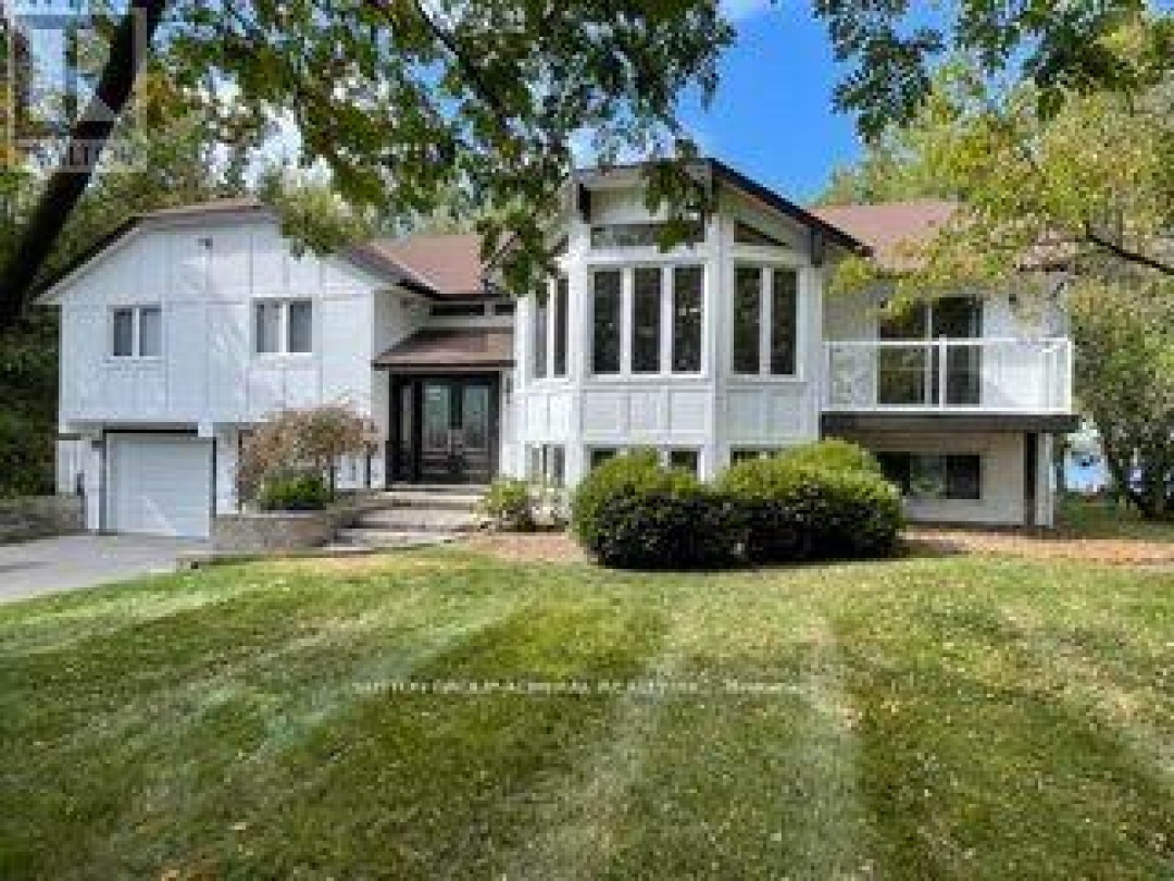 182 BAYSHORE DRIVE, Barnstable Bay
