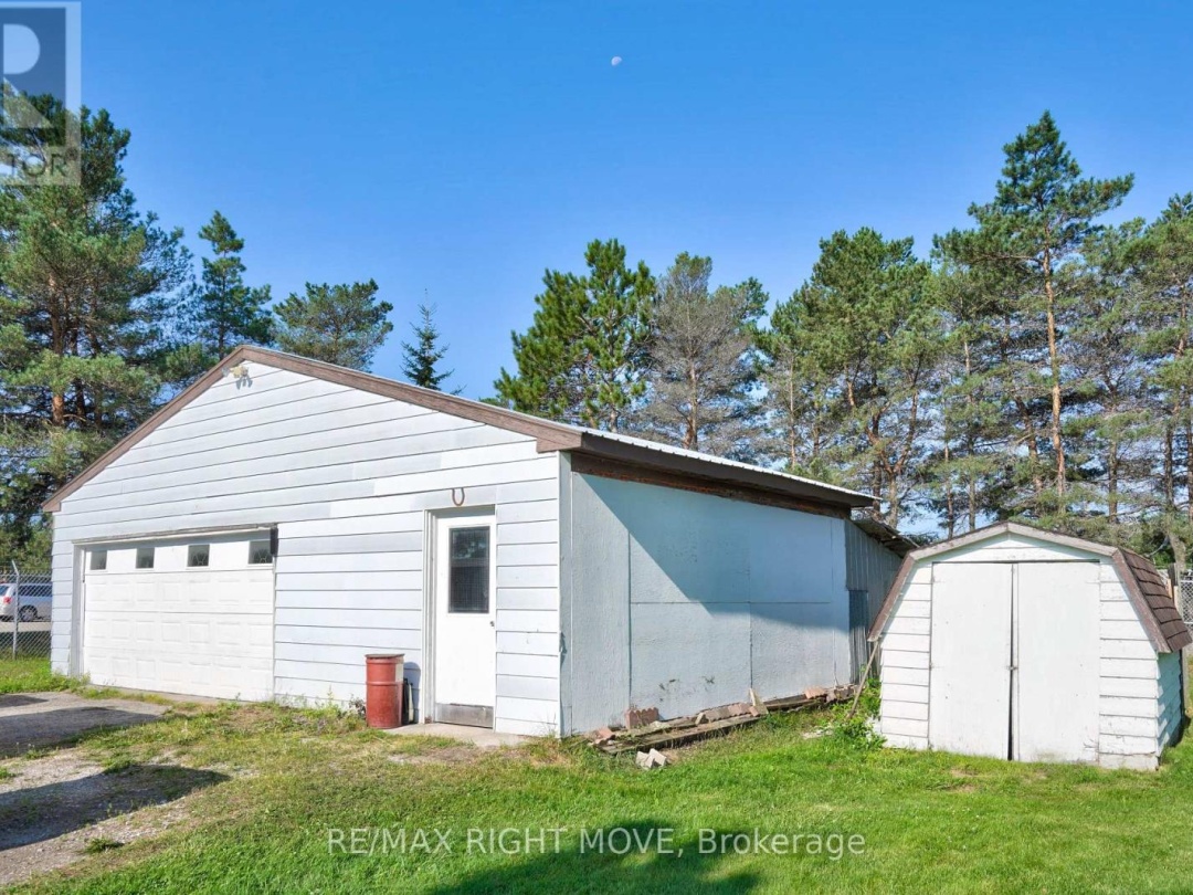 4142 STEWARTS LANE, Severn