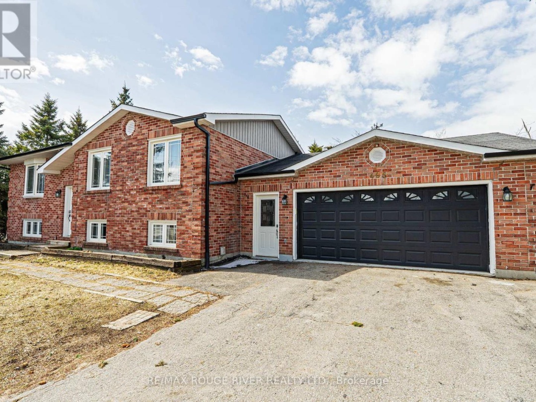 495 LAKELAND CRESCENT, 