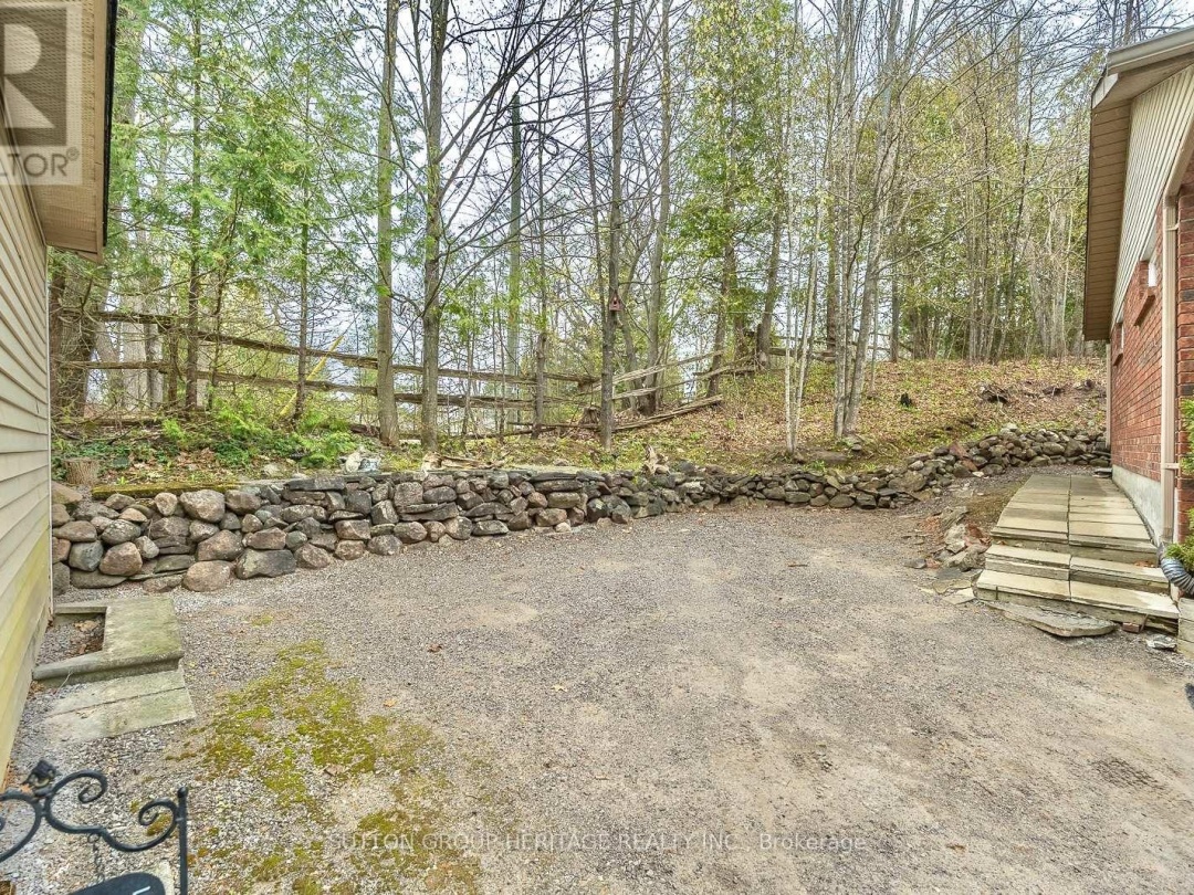 228 PIRATES GLEN DRIVE, Trent Lakes