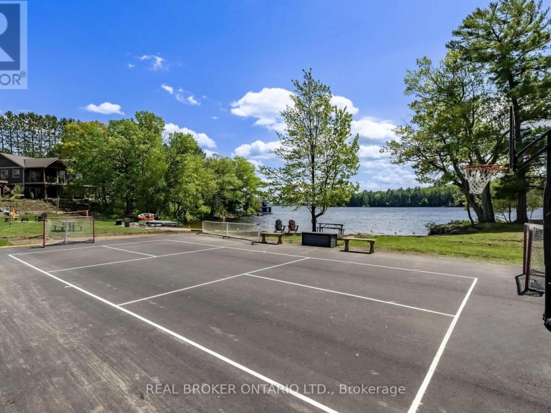 2B 1841 Muskoka Road 118 Road W, 