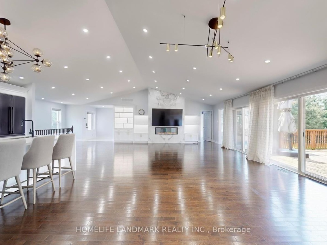 1662 LAKESHORE DRIVE, 