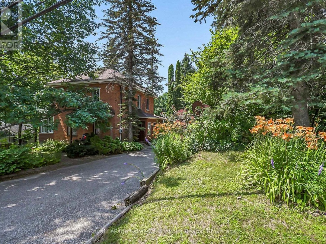 98 MUSKOKA ROAD, 