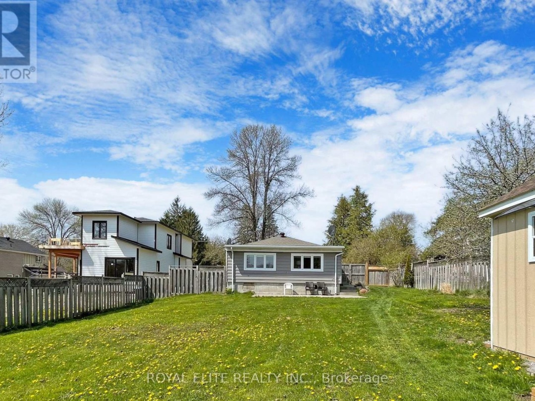 3965 Hilltop Road, Ramara