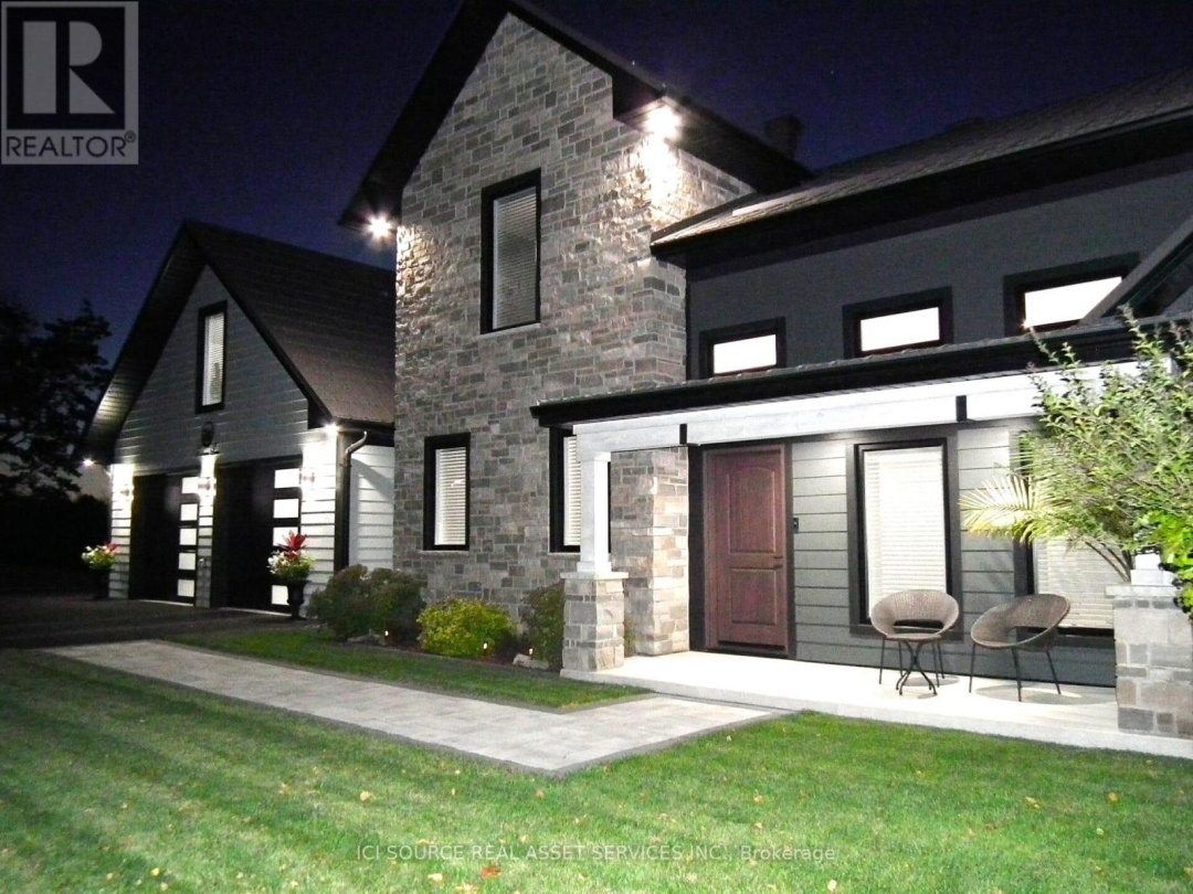 18 SWAN LANE, 