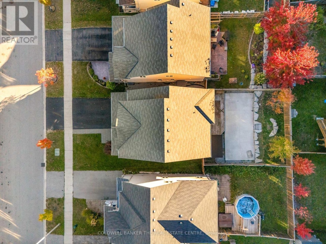3086 EMPEROR DRIVE, 