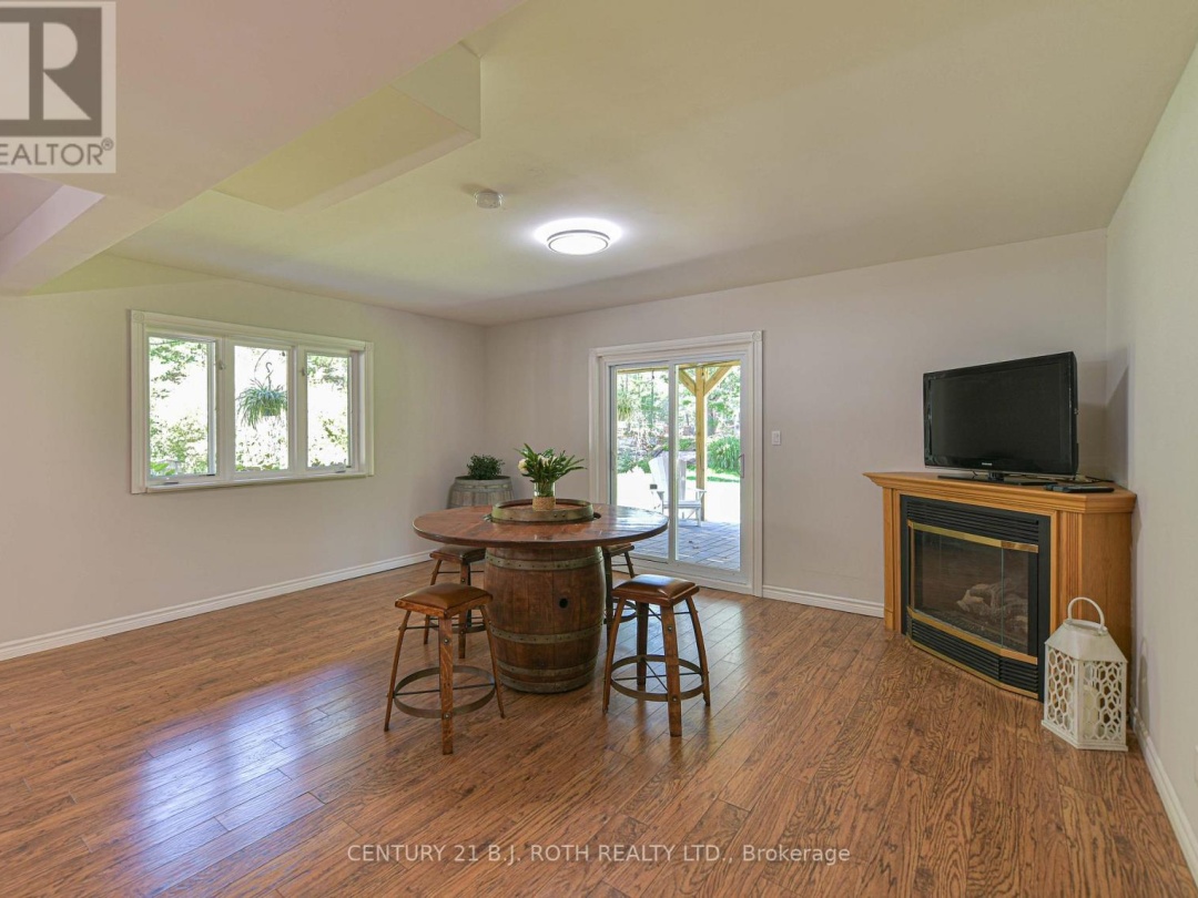 3193 MUSKOKA STREET, Severn River