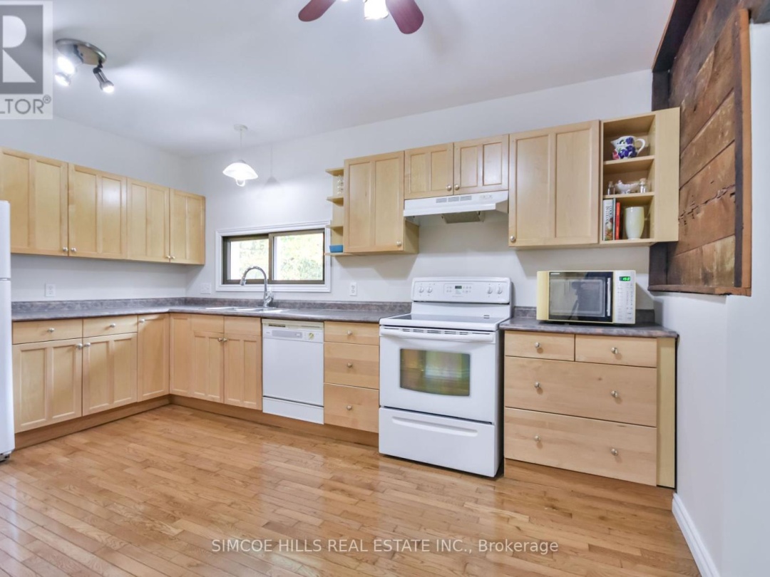 2693 WAINMAN LINE, 