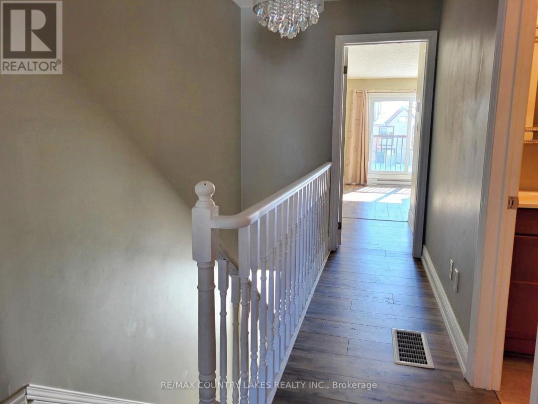 35 - 21 LAGUNA PARKWAY, Lake Simcoe