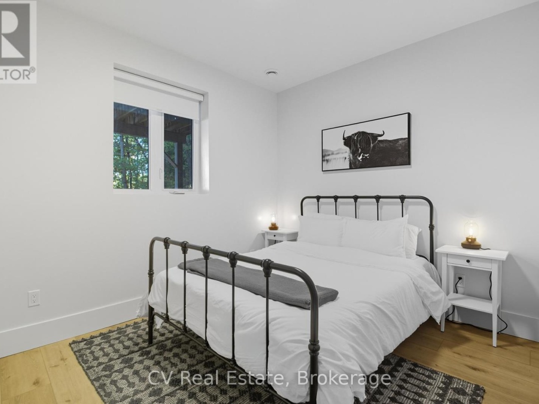 1399 BAYBREEZE LANE, Redstone Lake