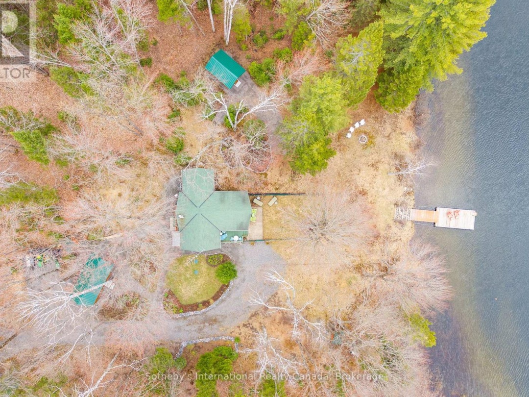 1041 CROCKFORD LANE S, Muskoka River