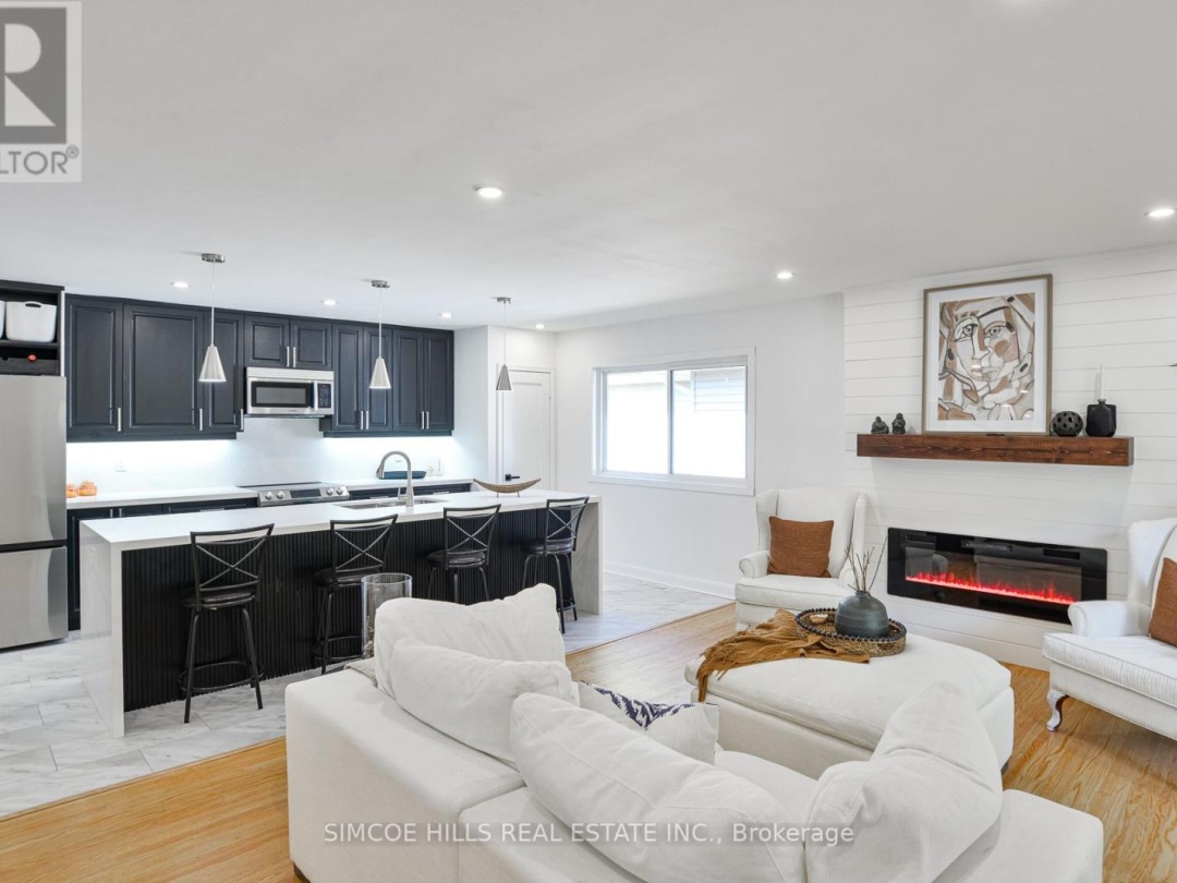 106 NORTH STREET W, 