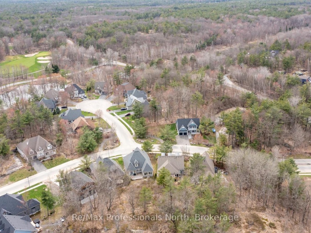 15 MUSKOKA BAY BOULEVARD, Gravenhurst (Muskoka (S))