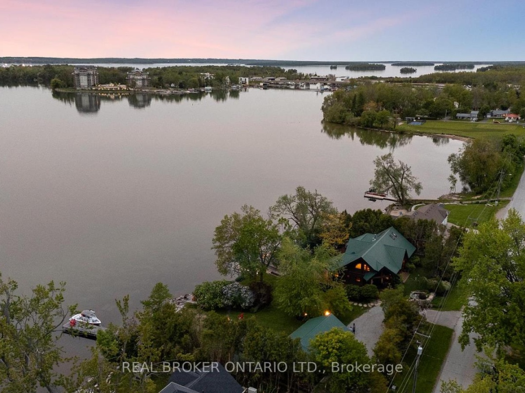 99 CREIGHTON STREET, Lake Simcoe