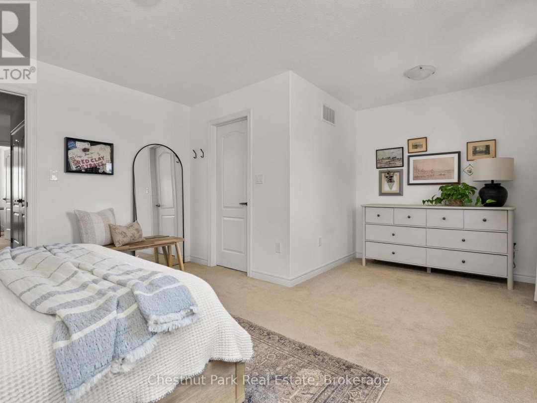 5 BROOKSIDE CROSSING, Huntsville (Chaffey)