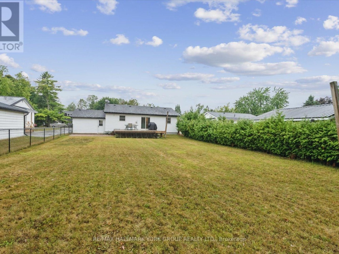 276 CHURCH STREET, Lake Simcoe