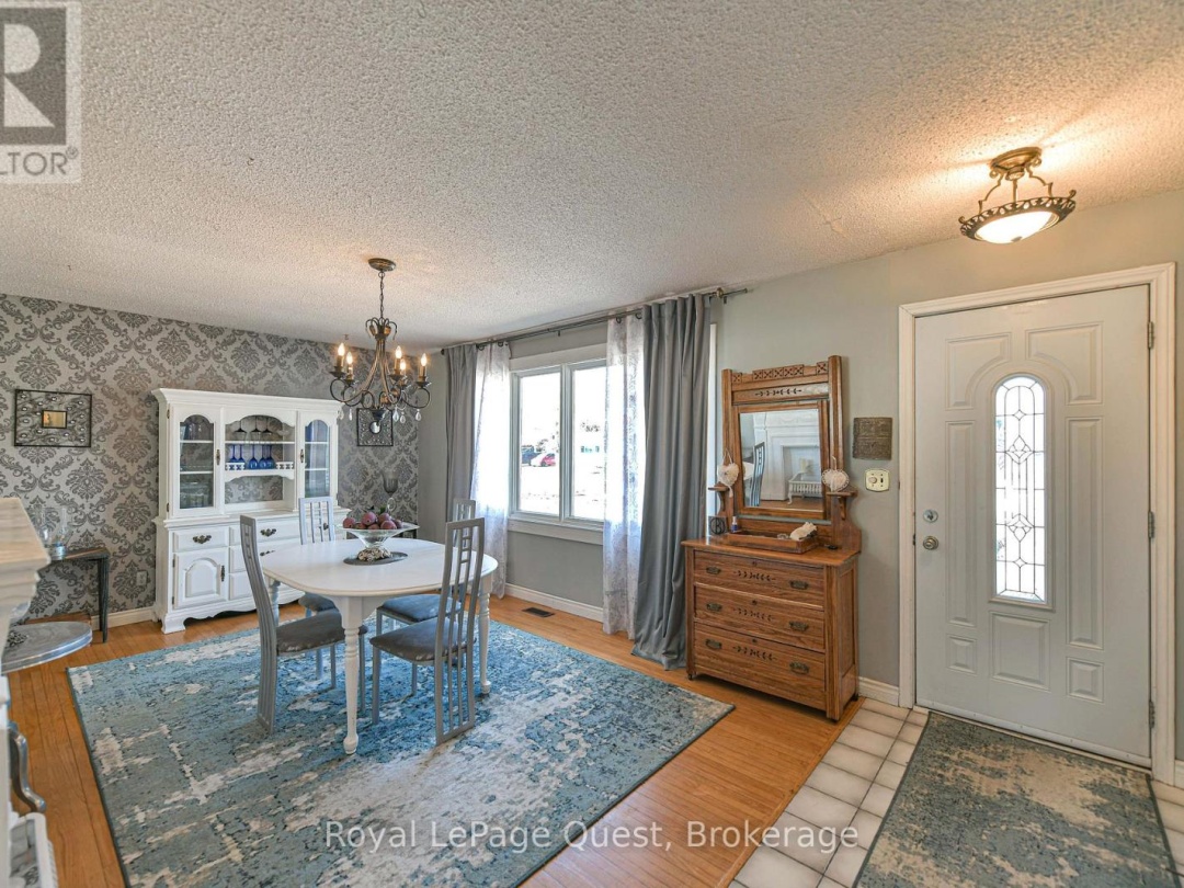 333 COLLINS DRIVE, Orillia