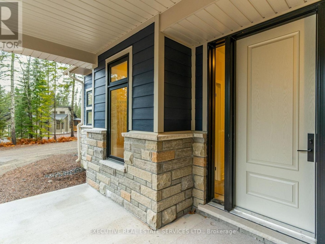 1049 GREENSVIEW DRIVE, Lake of Bays (Franklin)