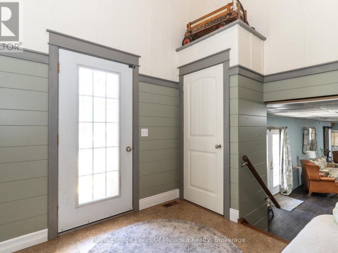 1185 MIRIAM DRIVE, Bracebridge (Oakley)