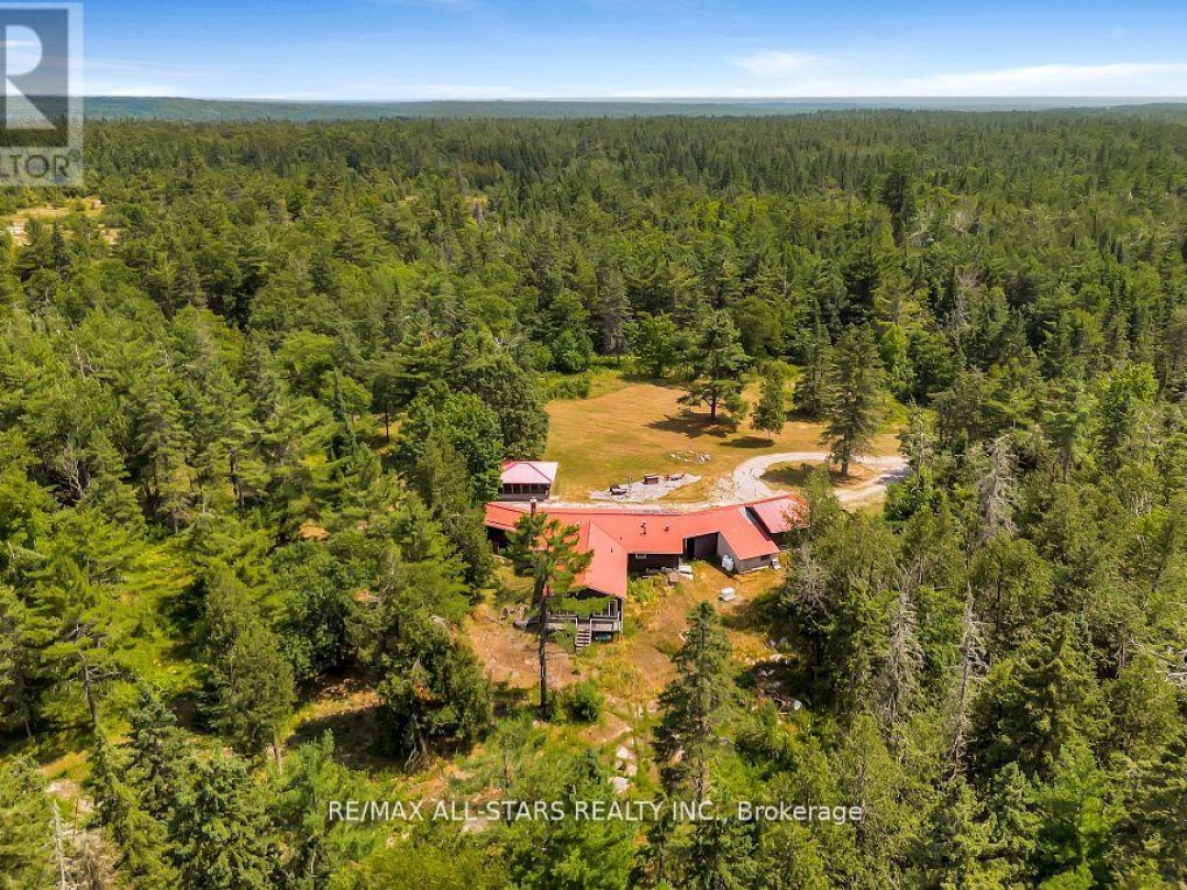 380 LEDGE ROAD, Trent Lakes