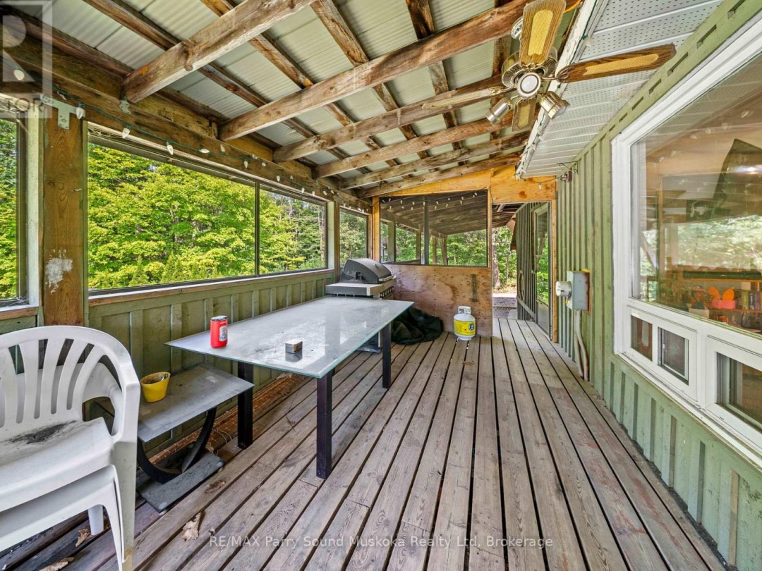28 BLACK ROAD, Seguin