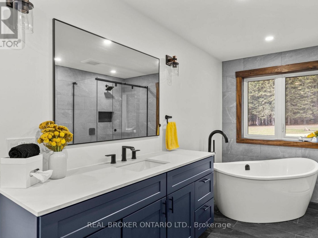1401 NORTH SHORE ROAD, Algonquin Highlands (Stanhope)