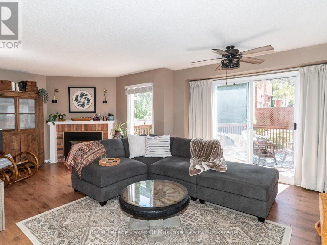 50 SHORELINE DRIVE, Muskoka River