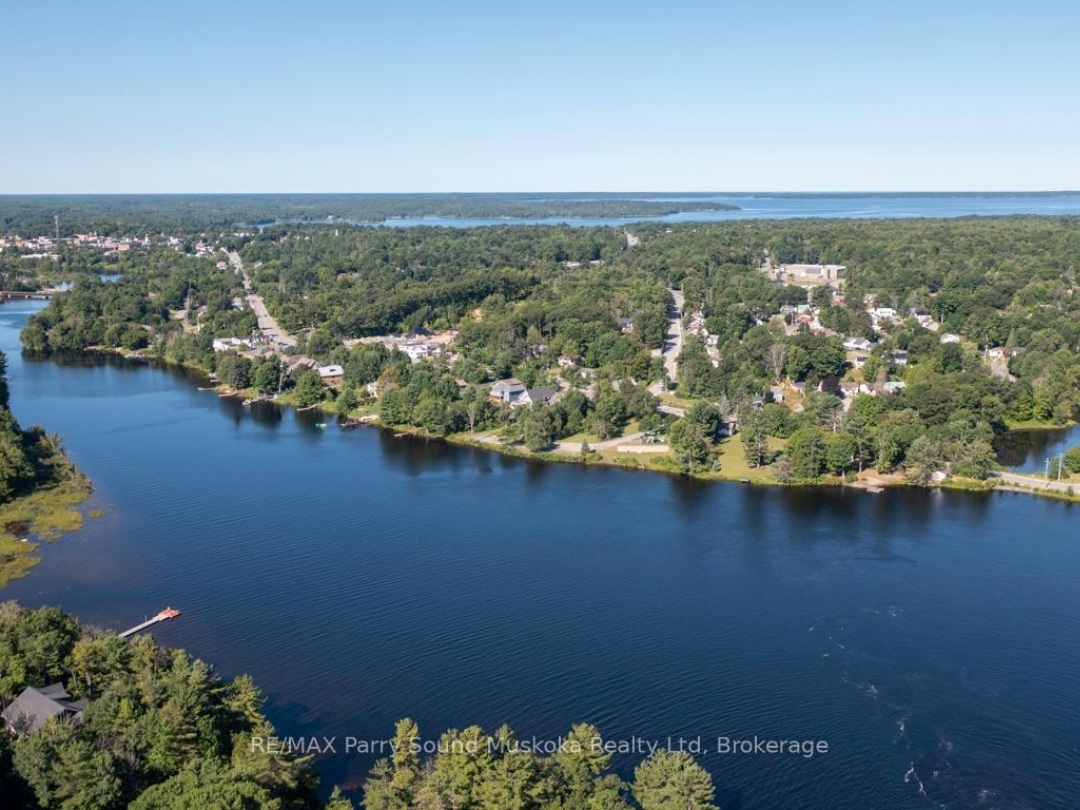 149 WILLIAM STREET, Seguin River