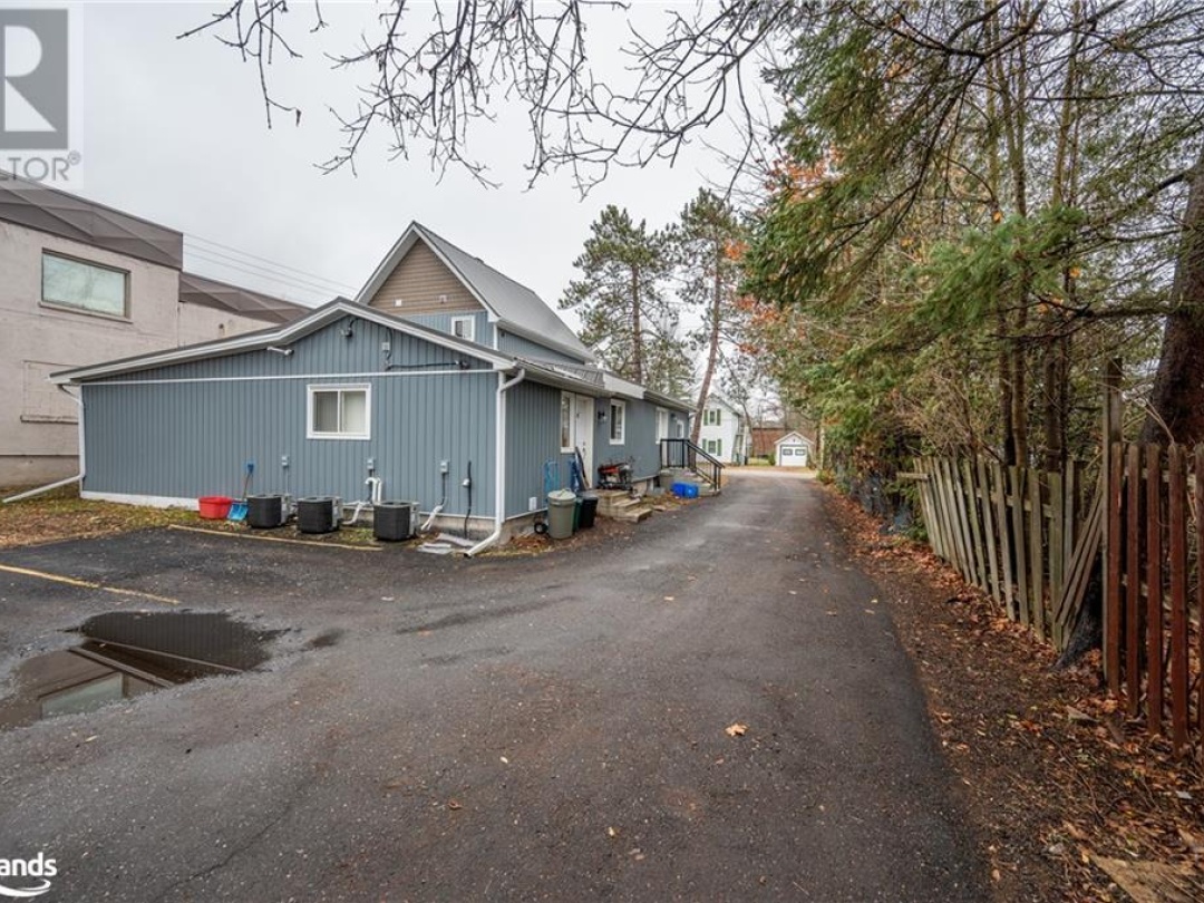 280 Bishop Street, Gravenhurst