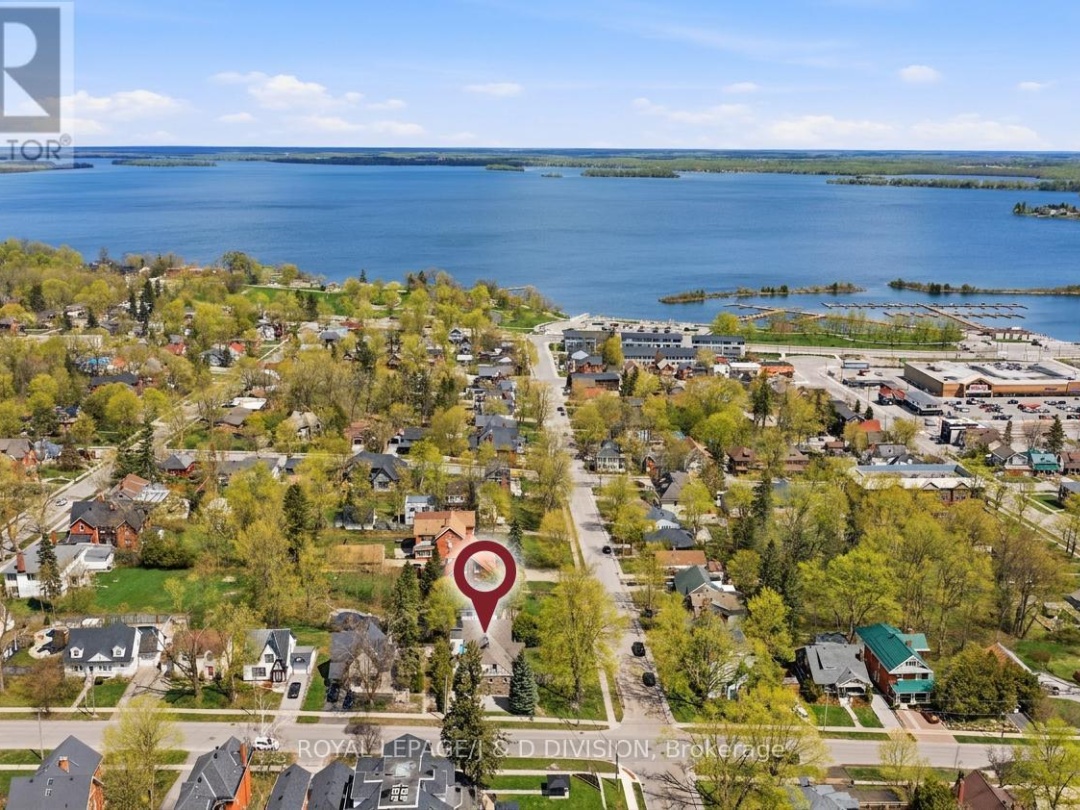 44 TECUMSETH STREET, Orillia