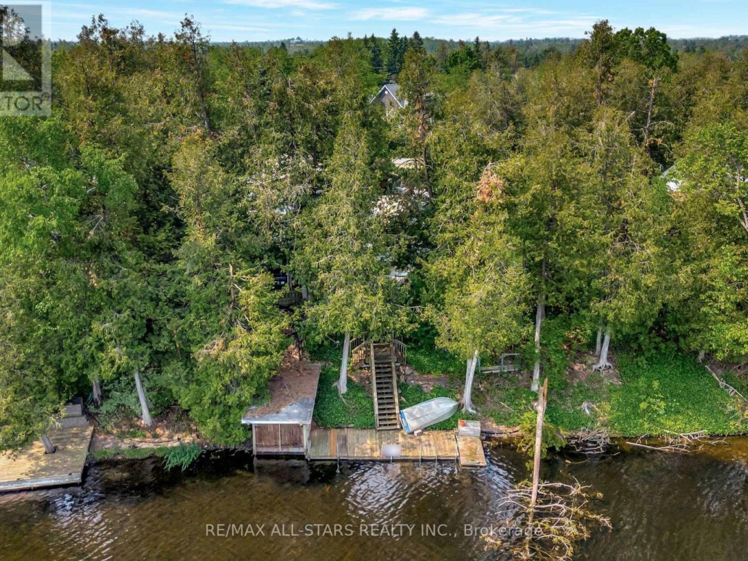 14 WYCHWOOD DRIVE E, Sturgeon Lake
