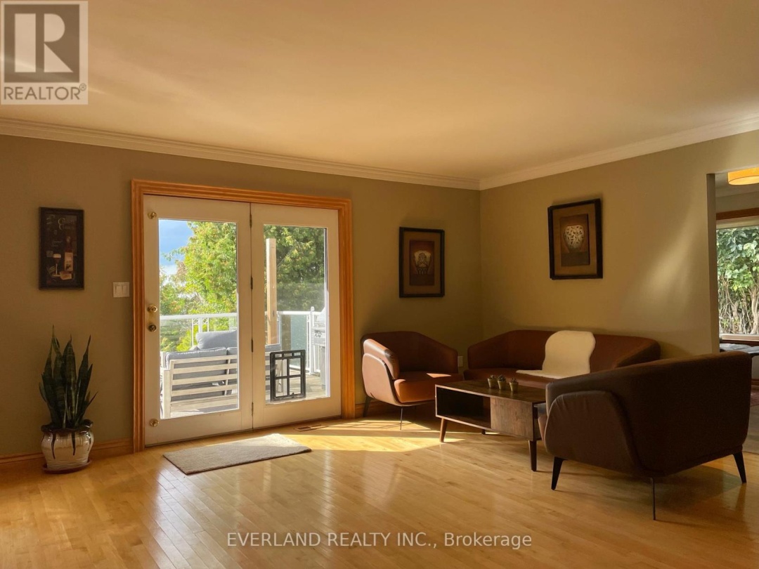 24940 THORAH PARK BOULEVARD, Lake Simcoe