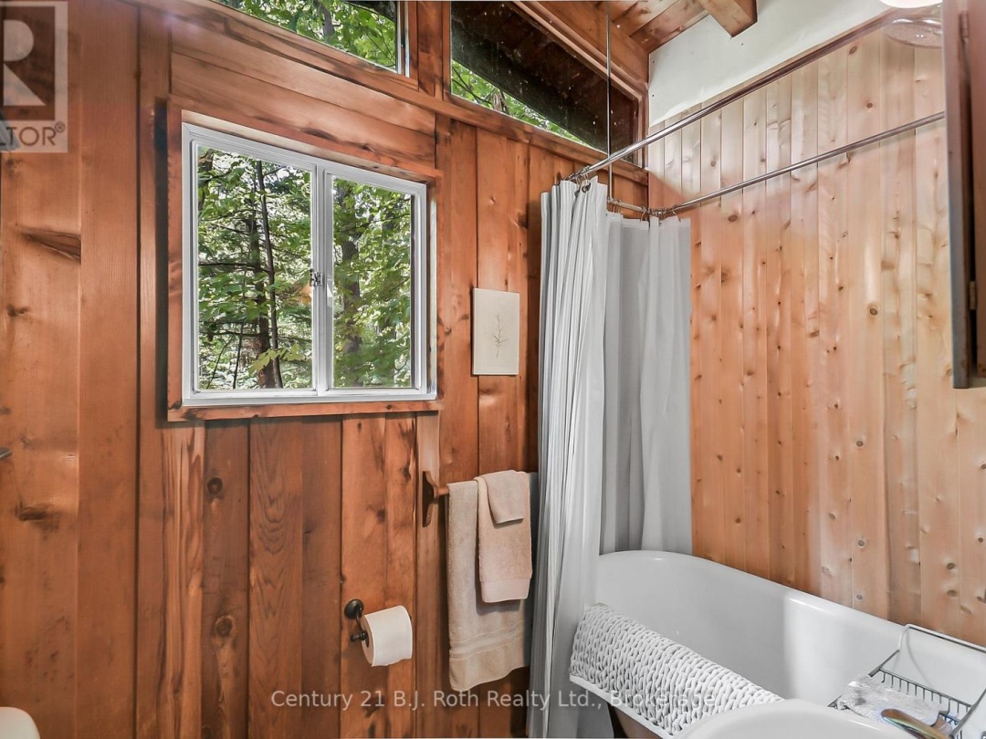 520 BROWNING ISLAND, 