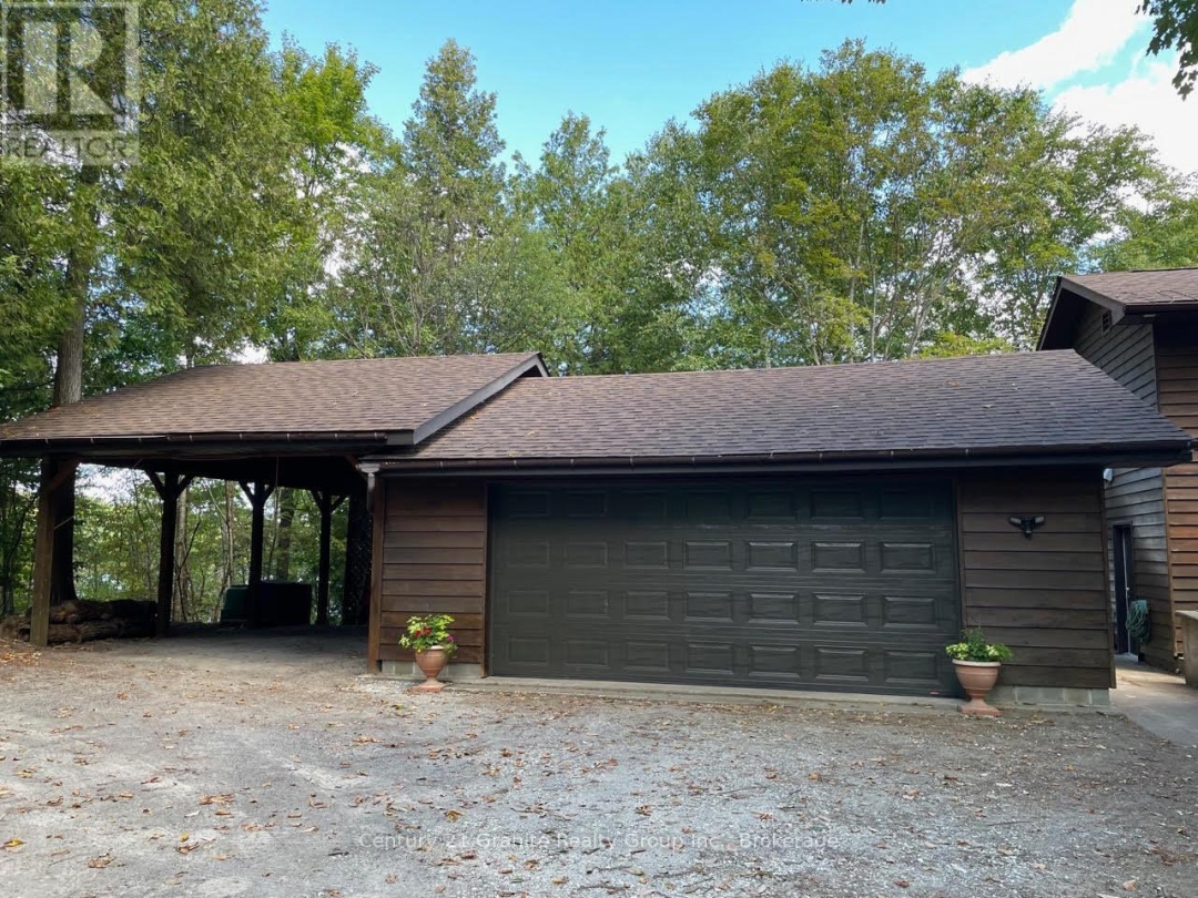 1119 WAMPUM ROAD, Miskwabi Lake