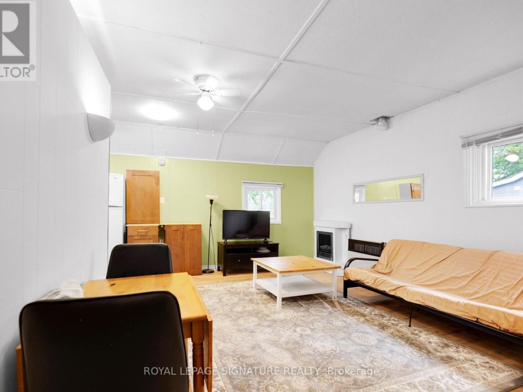 25 PLAYFAIR DRIVE, Sturgeon River