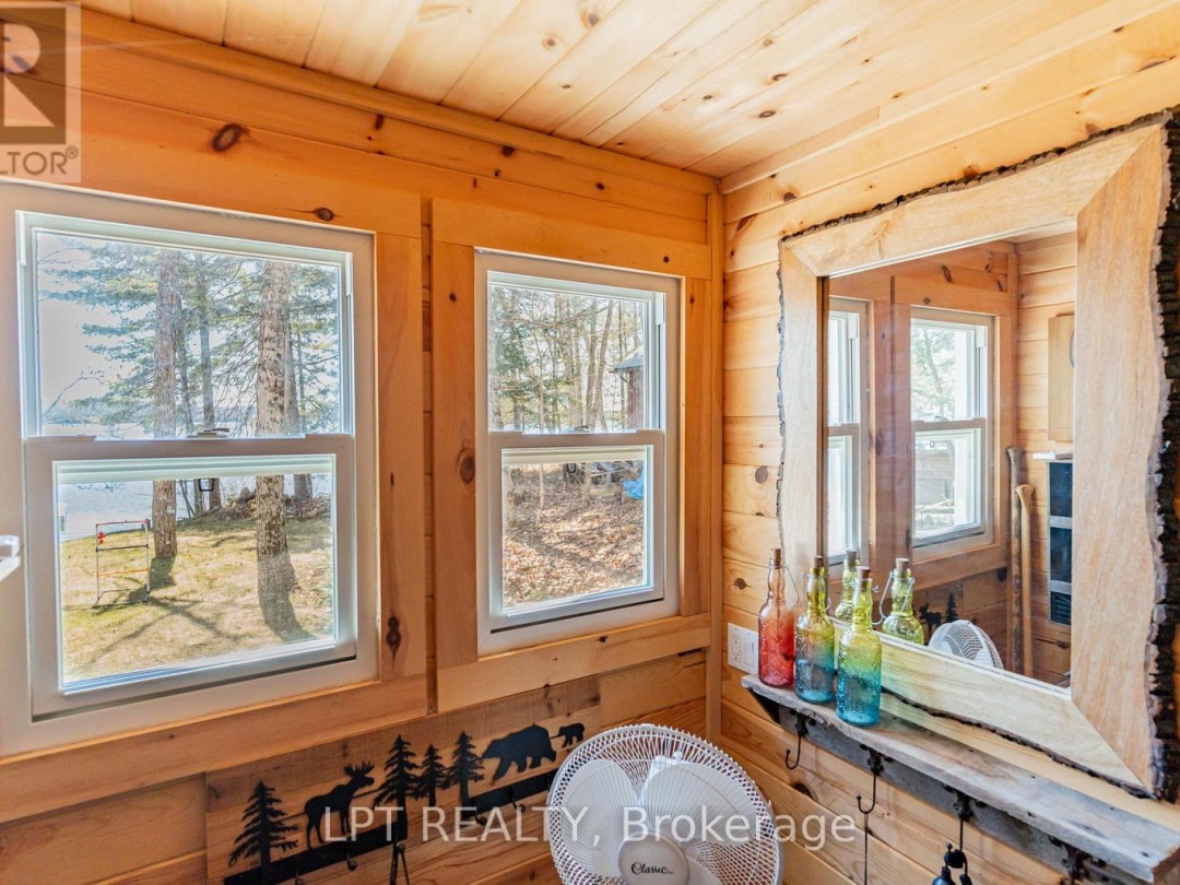 1369 HIPKISS DRIVE, Haliburton Lake
