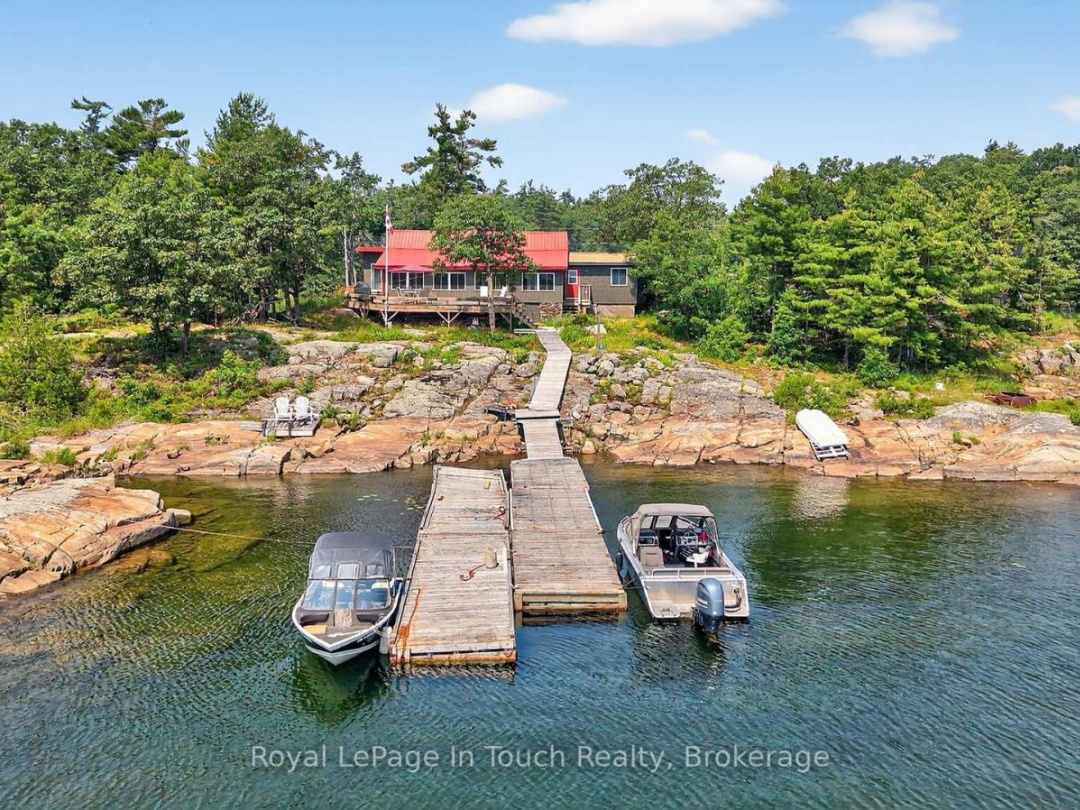 34 B320 SANS SOUCI ISLAND, Georgian Bay