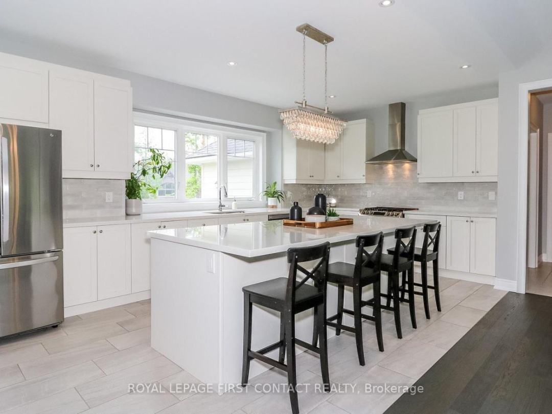 2066 ELANA DRIVE, Severn (Marchmont)