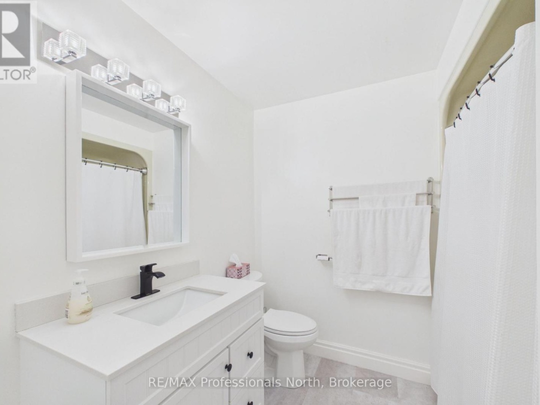 1196 RAVENSCLIFFE ROAD, Huntsville (Chaffey)