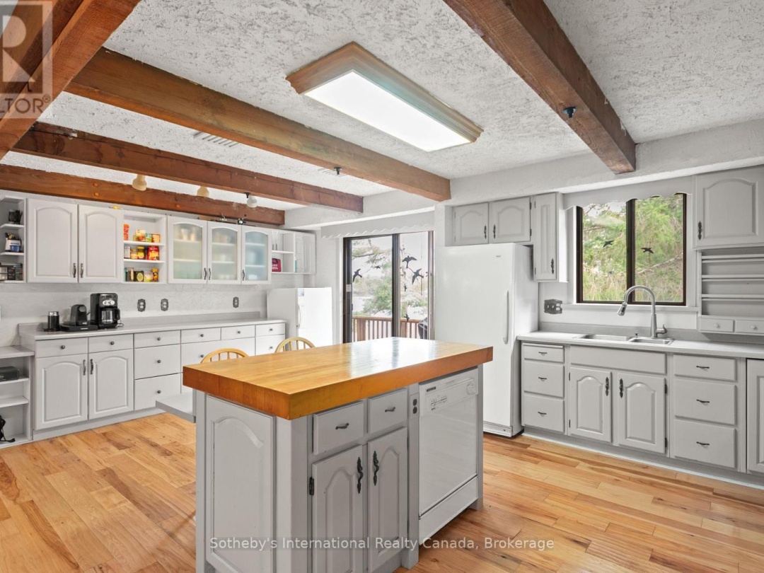 88 CAUSEWAY ROAD, Gibson Lake