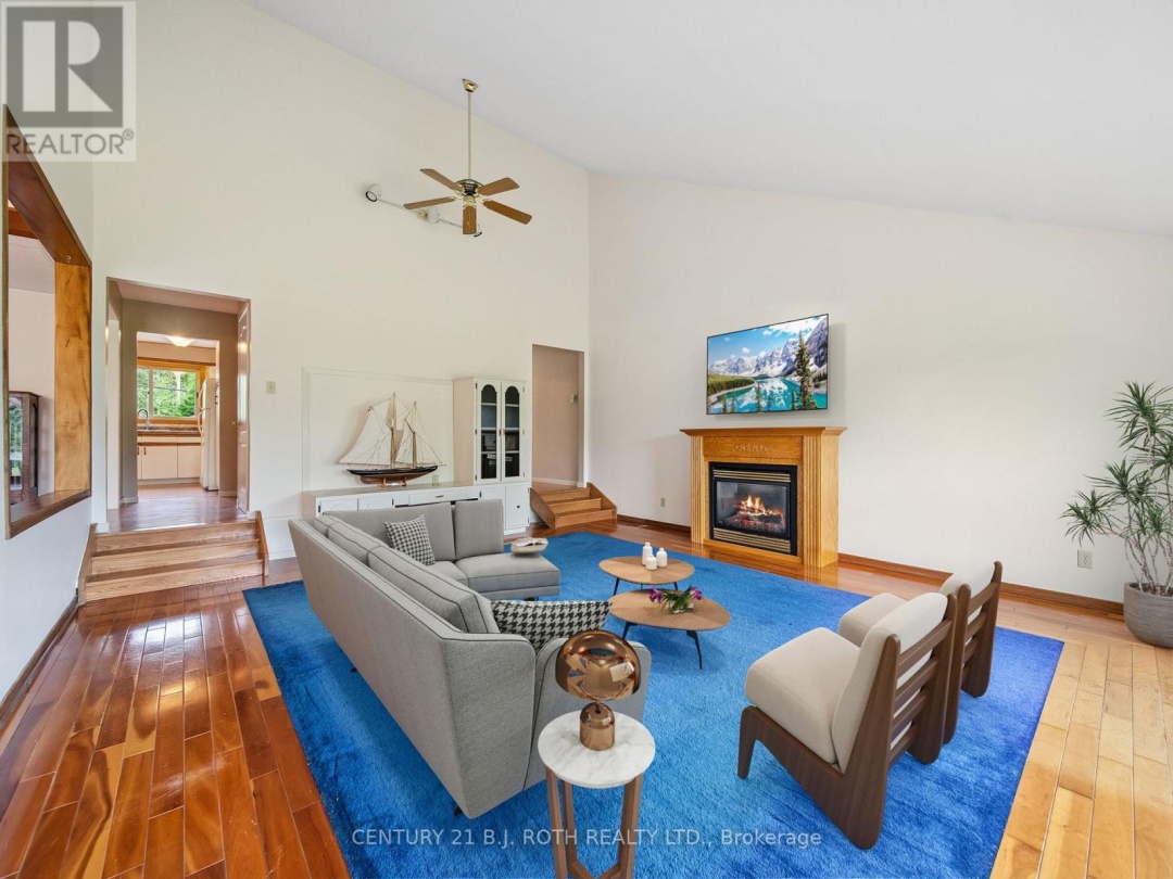 1415 CUNNINGHAM CRESCENT, 