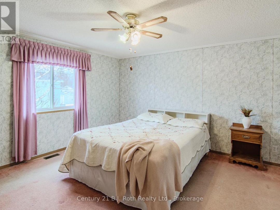 4106 LYNN STREET, Severn