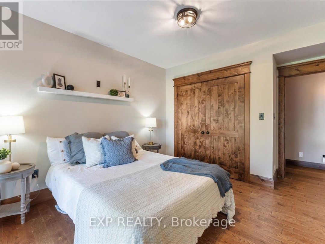 857 CEDAR GLEN ROAD, 