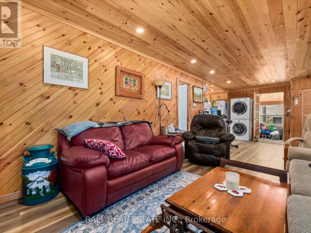 1561 CRYSTAL LAKE ROAD, Crystal Lake